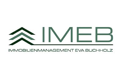 Logo für IMEB mit zwei grünen Winkeln über dem Akronym und dem Text „Immobilienmanagement Eva Buchholz“ darunter auf weißem Hintergrund.