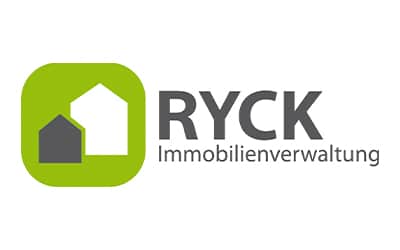 Logo der RYCK Immobilienverwaltung mit zwei Haussilhouetten, eine weiße und eine dunkelgraue, auf grünem quadratischen Hintergrund neben dem Firmennamen in grauer Schrift.