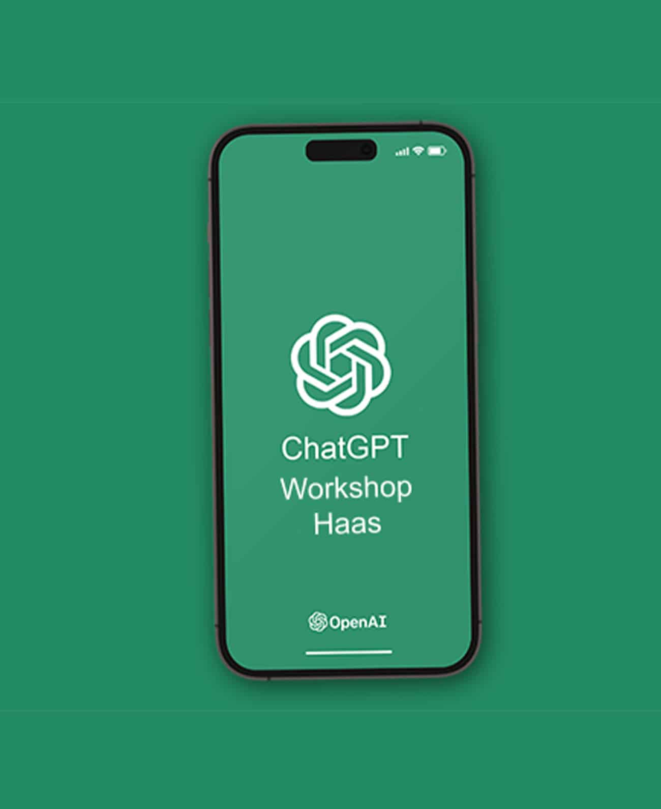 Ein Smartphone zeigt den ChatGPT Workshop Haas-Bildschirm mit dem OpenAI-Logo auf grünem Hintergrund.